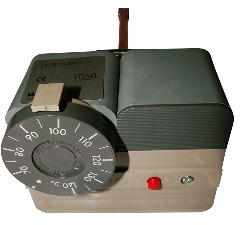 Honeywell Aquastat Dual Immersion Thermostat